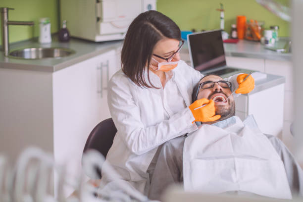 Best Dentist for Tooth Abscess  in El Dorado Springs, MO